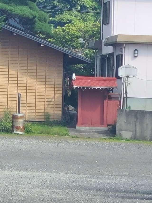 長野県諏訪市中洲神宮寺１６１ 小堂（個人宅敷地内?）の写真1