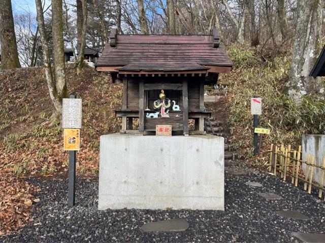 長野県北佐久郡軽井沢町峠町1 龍蛇金社(熊野皇大神社境内社)の写真1