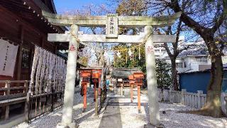 稲荷神社（草加神社境内）の参拝記録(オトギリルさん)