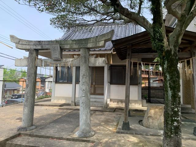 鶴田老松神社の写真1