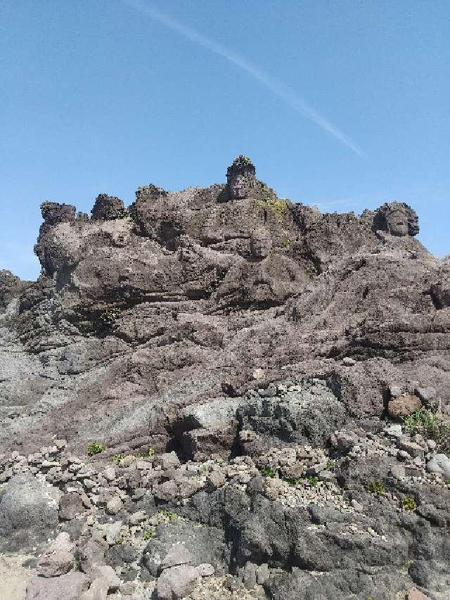 山形県飽海郡遊佐町吹浦西楯 十六羅漢岩の写真1