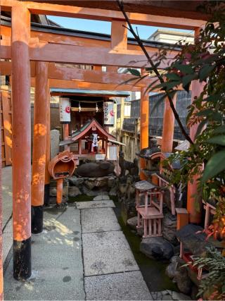 福石大明神（御辰稲荷神社境内社）の参拝記録(⛩️🐍🐢まめ🐢🐍⛩️さん)