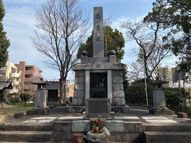 忠霊塔（飯香岡八幡宮境内塔）の参拝記録1