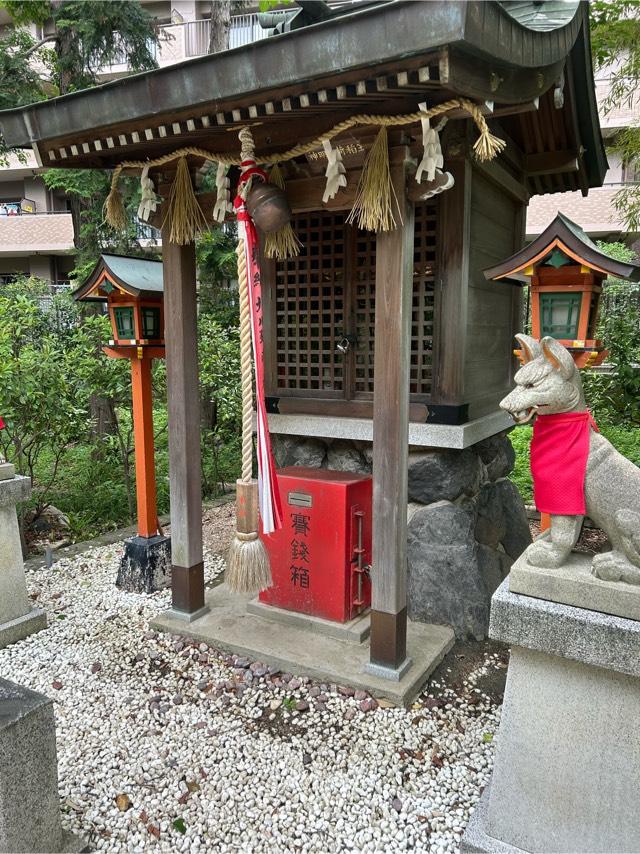 稲荷神社(鴨神社)の写真1