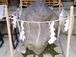 白山くくり石(白山神社境内)の参拝記録(miyumikoさん)