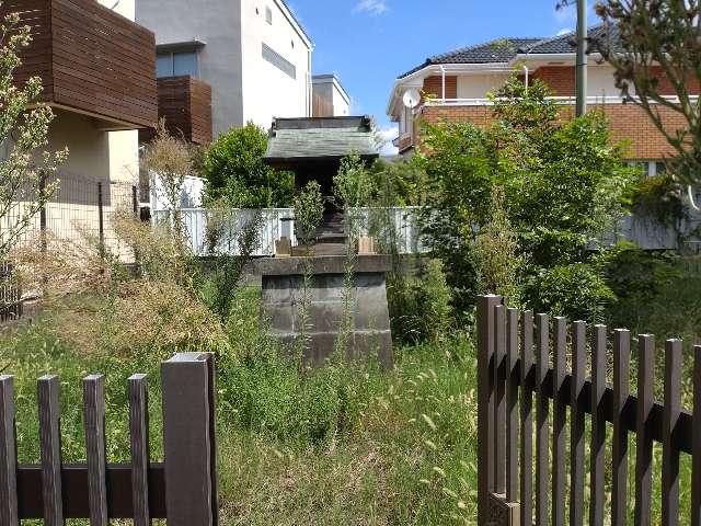 小祠（西野川四丁目）の写真1