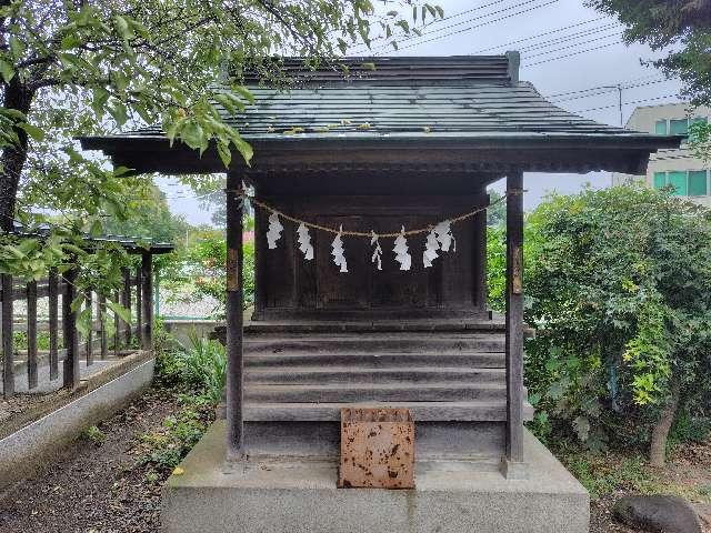 埼玉県上尾市瓦葺１０３５−１ 石神社・稲荷社（瓦葺氷川神社境内）の写真1