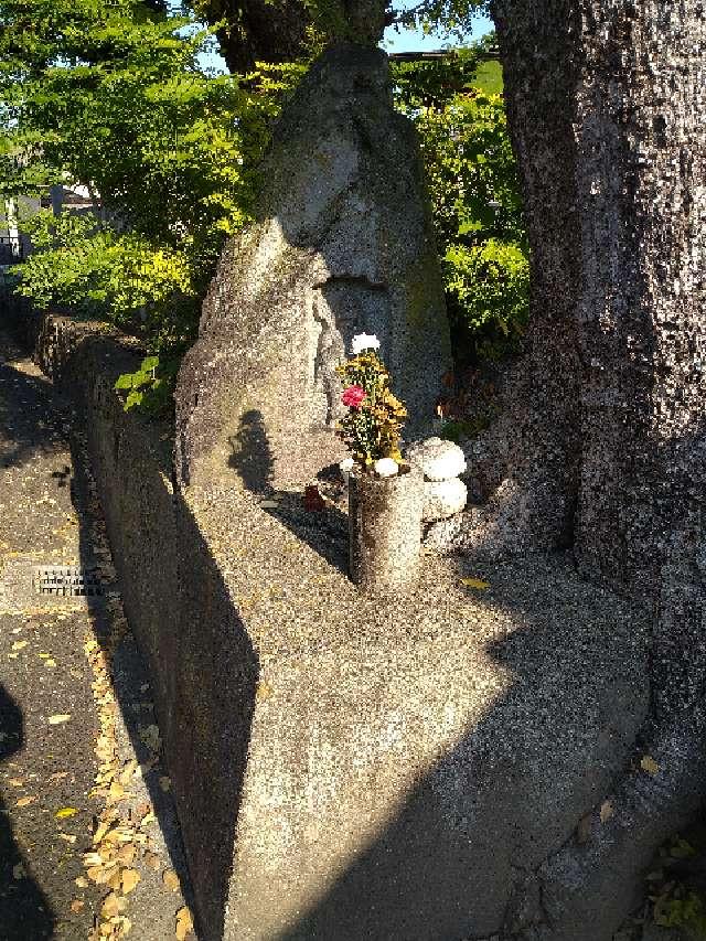 石仏（池尻）の写真1