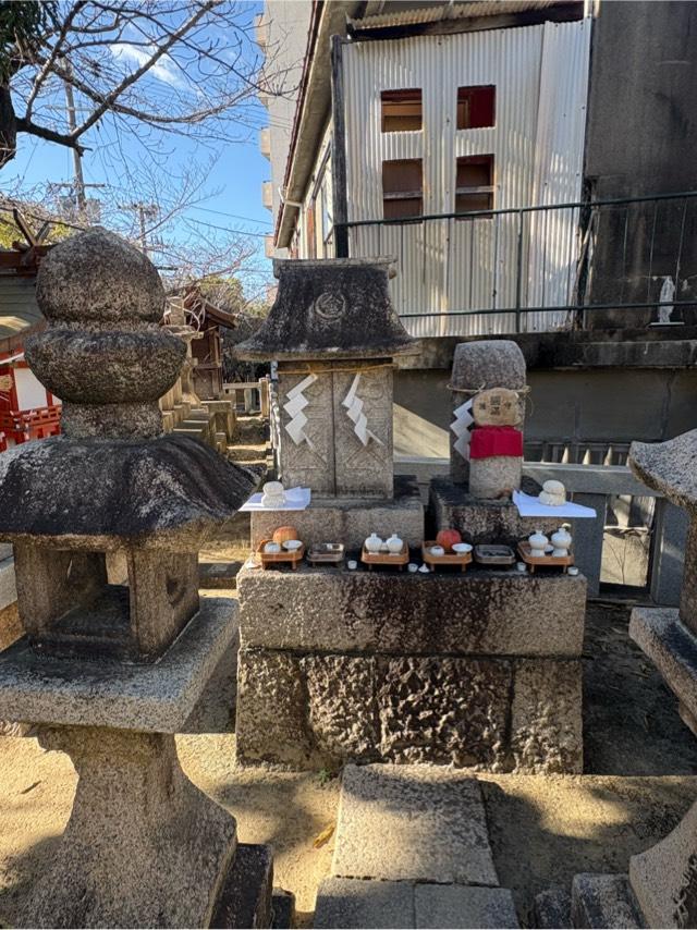 金刀比羅神社/岩戸ノ守社(打出天神社 境内神社)の写真1