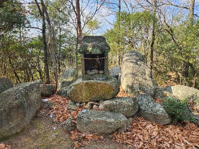 端岡山の地神宮の写真1