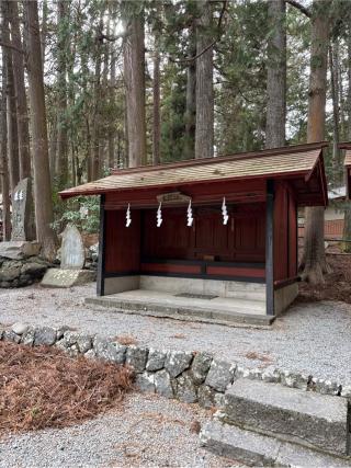 三殿社（北口本宮冨士浅間神社境内社）の参拝記録(⛩️🎠🐢まめ🐢🎠⛩️さん)