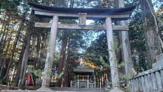 祖霊社（北口本宮冨士浅間神社境内社）の参拝記録(SFUKUさん)