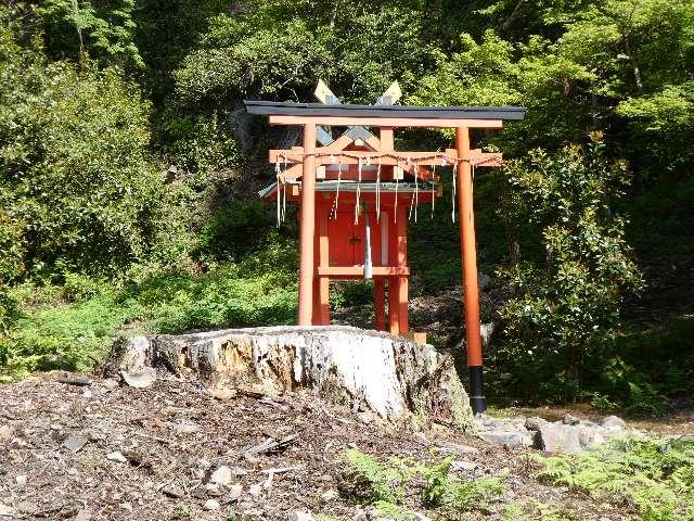 春日明神社の写真1