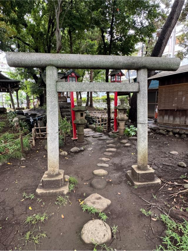 よもとぎ稲荷神社摂社の参拝記録1