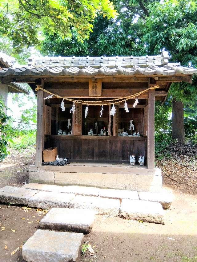 三神社（稲荷神社境内）の写真1
