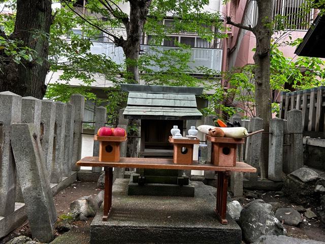 小社（日出神社境内社南）の写真1