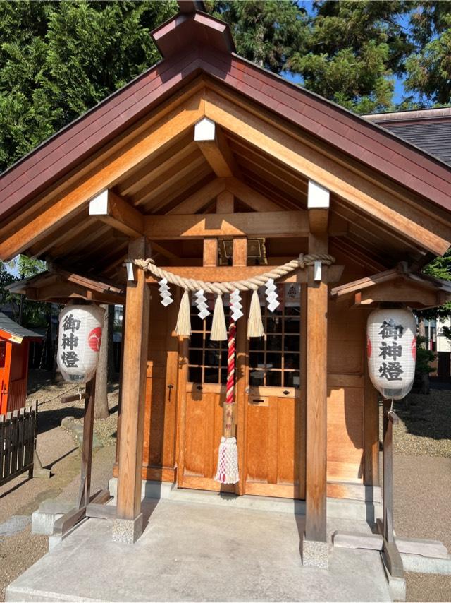 金勢社（諏訪神社　境内）の写真1