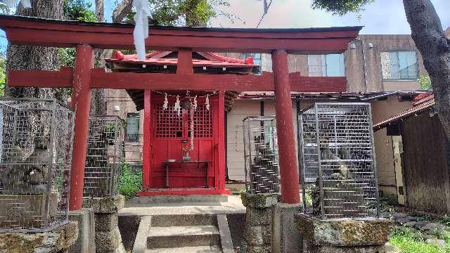 用賀本村稲荷神社の写真1