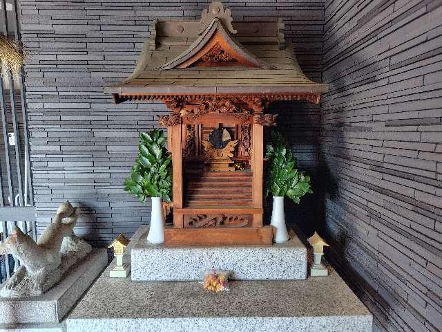 東京都足立区千住仲町27-12 稲荷神社（パークサイドコーポ内）の写真2