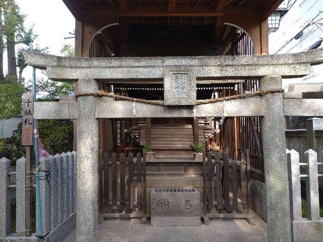 三峯神社・稲荷神社（仲町氷川神社境内社）の写真1