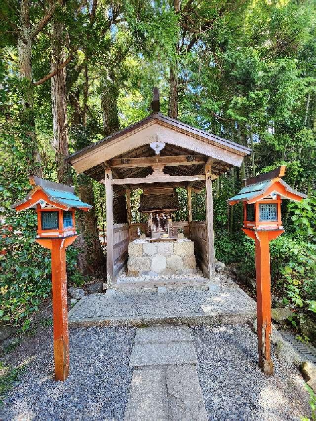 稲荷神社(大峯本宮天河大辨財天社内)の写真1