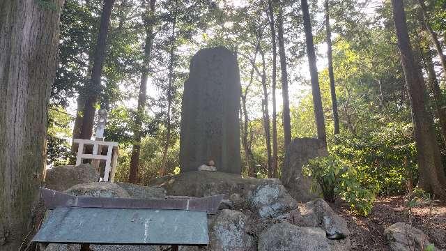 忠魂碑（玉鉾神社境内）の写真1