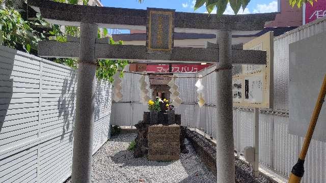 出来湯権現神社の写真1