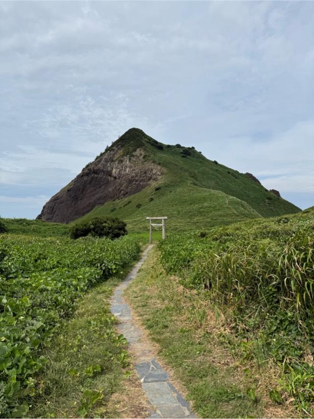 新潟県佐渡市願149 大野亀の鳥居の写真5