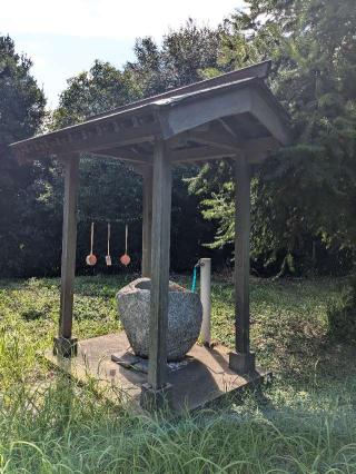 魚鳥池神社の参拝記録(こまいぬおさん)