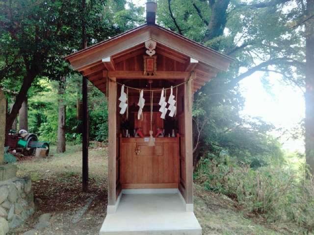 稲荷社(関戸熊野神社境内社)の写真1