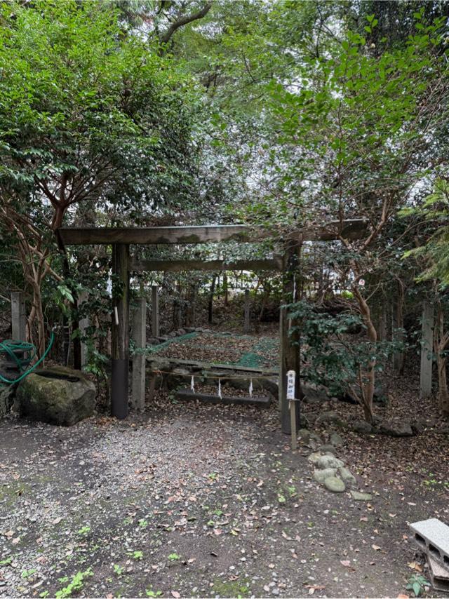 水鏡御拝所（箕曲中松原神社境内）の写真1