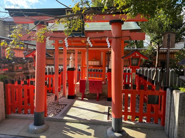 辰巳稲荷神社の写真1