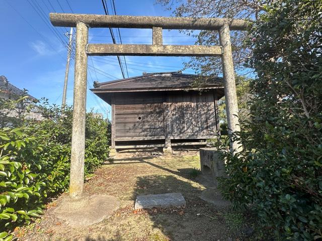 子安神社の写真1