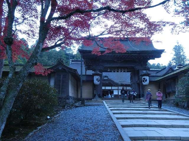 本坊正門の写真1