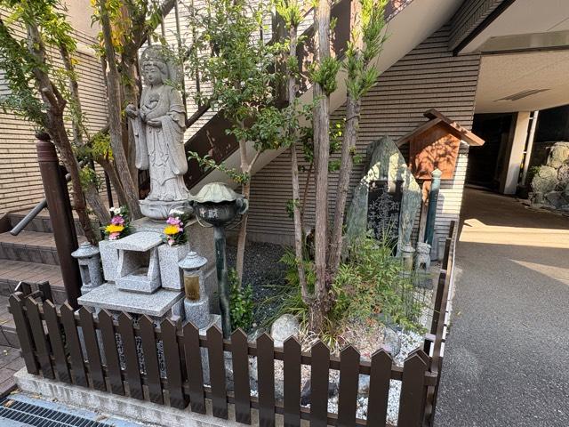 大阪府大東市津の辺町18-27 妙涌寺の写真2