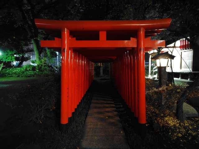 出世稲荷神社（春日神社境内）の写真1