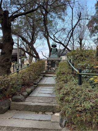 神鎧像（藤森神社境内）の参拝記録(⛩️🎠🐢まめ🐢🎠⛩️さん)