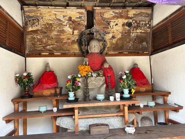 兵庫県宝塚市口谷東3丁目1-2 口谷東地蔵堂の写真2