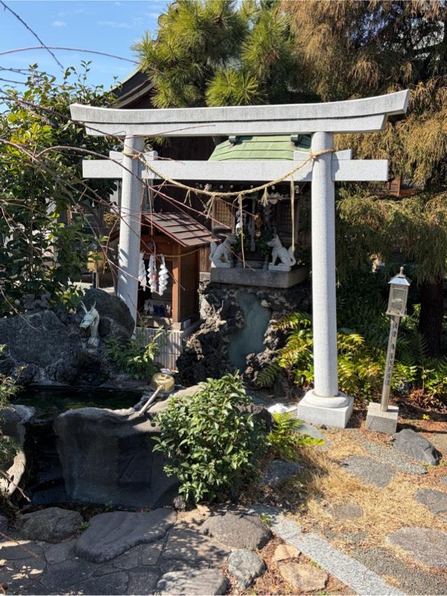 稲荷神社の写真1