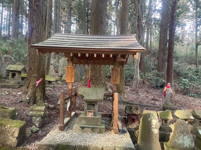 足尾神社の写真1