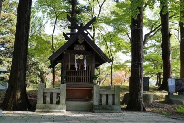 恵比寿社（諏訪大社 秋宮）の写真1