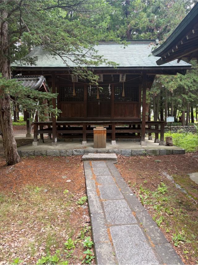 三社神社(筑摩大神社、熊野大神社、子安大神社、八坂大神社)の写真1