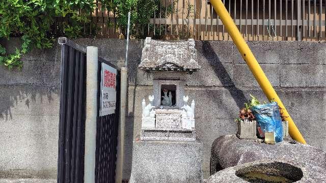 稲荷祠の写真1