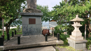 豊足神社の参拝記録(薔薇と檸檬で憂鬱それで顰蹙さん)