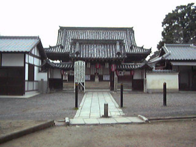 観音寺　白衣堂の写真1