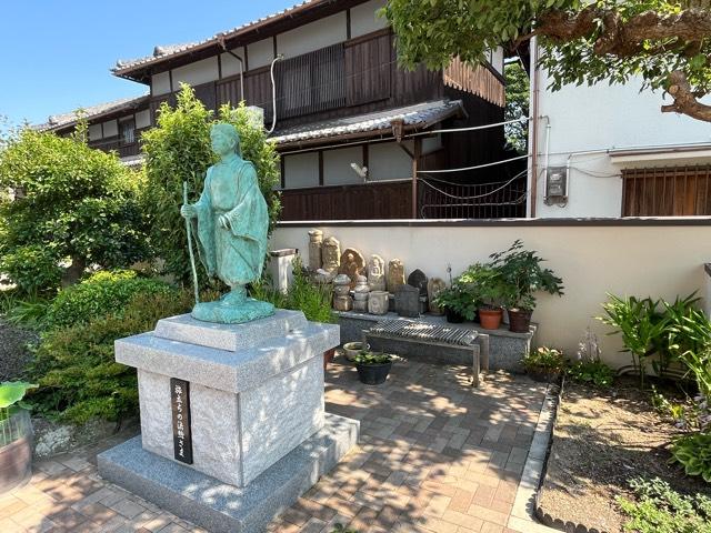 兵庫県尼崎市大島3-17-3 霊頂山 宝樹院 願乗寺の写真3