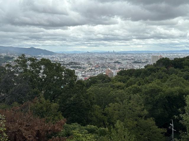 兵庫県宝塚市伊孑志字武庫ノ山757-83 日本山妙法寺（宝塚小僧伽）の写真7