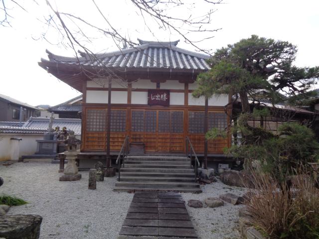 奈良県生駒郡平群町吉新2-1-8 長楽寺の写真1