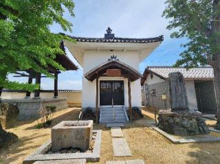 郡家興正寺別院の参拝記録(ろかずさん)