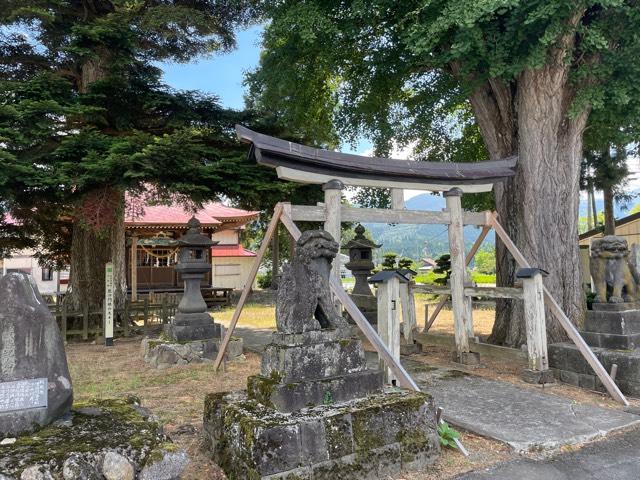 神明社の写真1